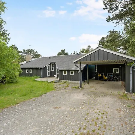 Amazing In With 2 Bedrooms