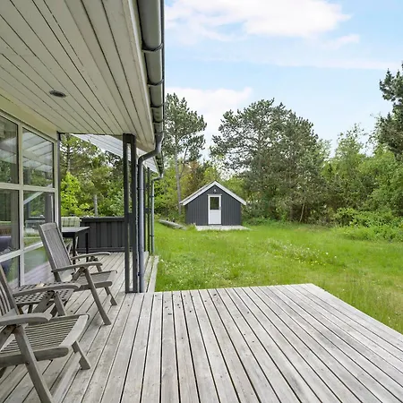Vakantiehuis Amazing In With 2 Bedrooms *